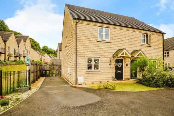 3 bedrooms house for sale in Huddersfield, United Kingdom