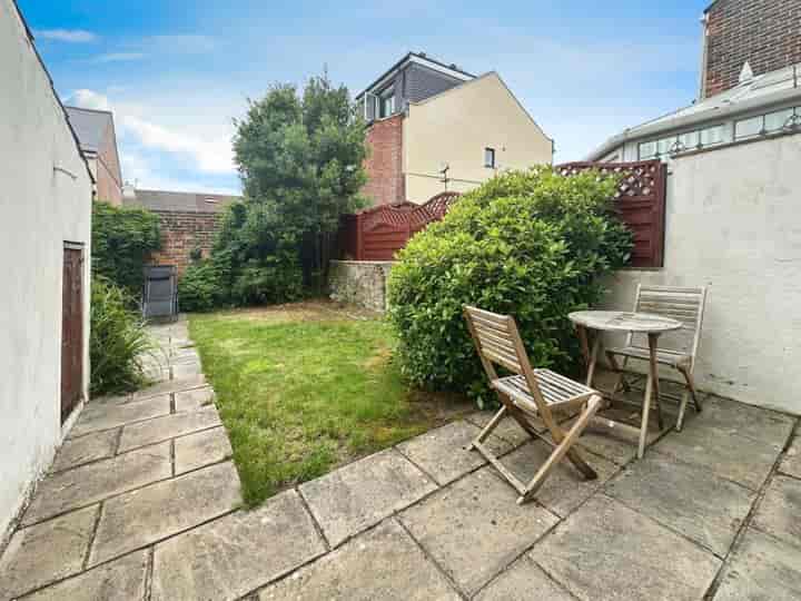 2 bedrooms house for sale in Portsmouth, United Kingdom