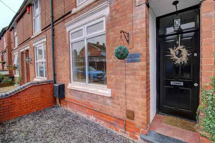 3 bedrooms house for sale in Cannock, United Kingdom