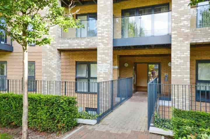 2 bedrooms apartment for sale in Stanmore, United Kingdom