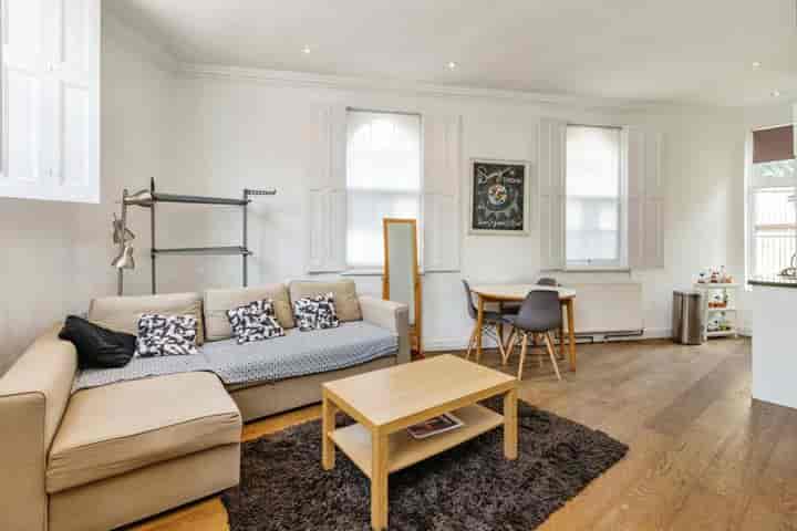 1 bedroom apartment for sale in London, United Kingdom