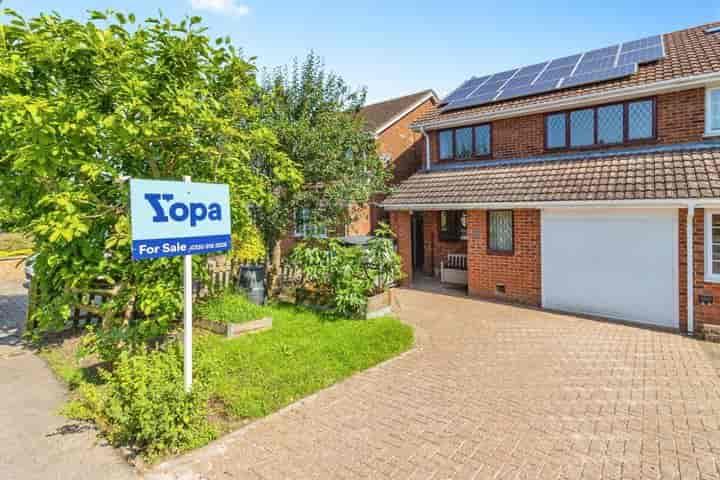 3 bedrooms house for sale in Bedford, United Kingdom