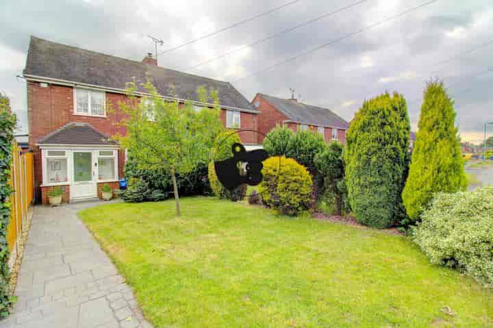 3 bedrooms house for sale in Cannock, United Kingdom