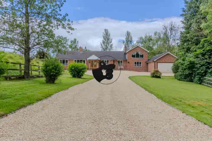 5 bedrooms house for sale in Dodford, United Kingdom