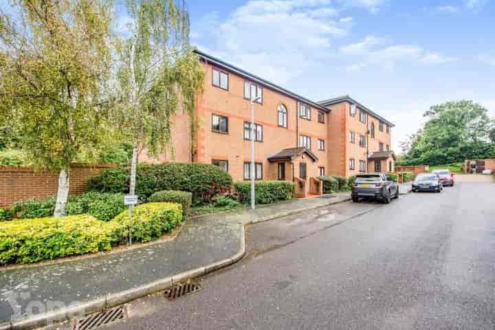 1 bedroom apartment for sale in Greenhithe, United Kingdom