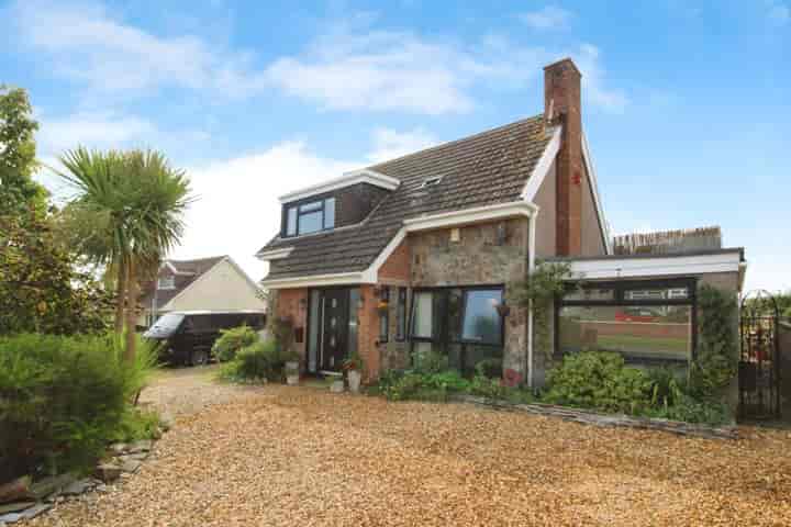 5 bedrooms house for sale in Rhoose, United Kingdom