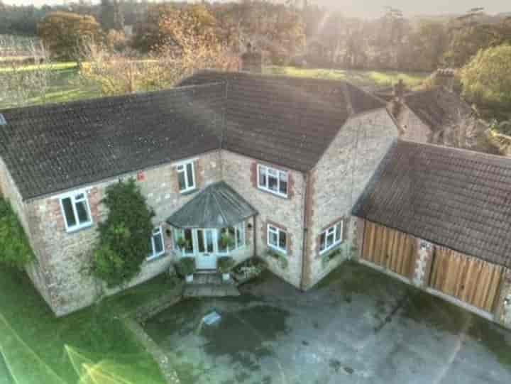 5 bedrooms house for sale in Westbury, United Kingdom