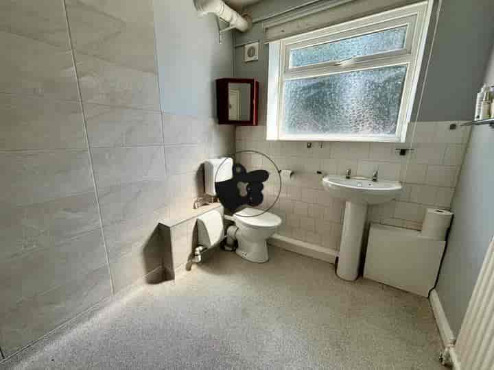 2 bedrooms apartment for sale in Prenton, United Kingdom