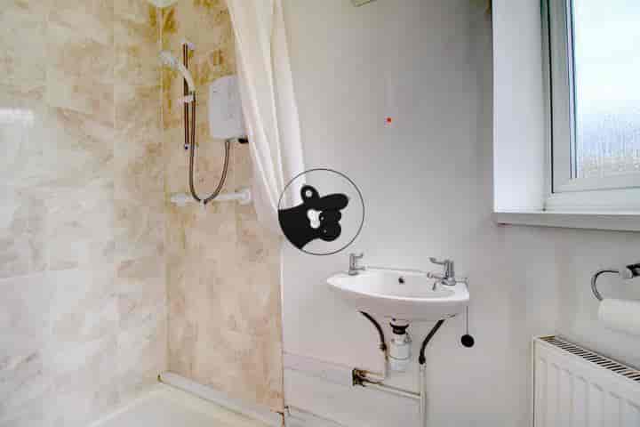 3 bedrooms house for sale in Cannock, United Kingdom