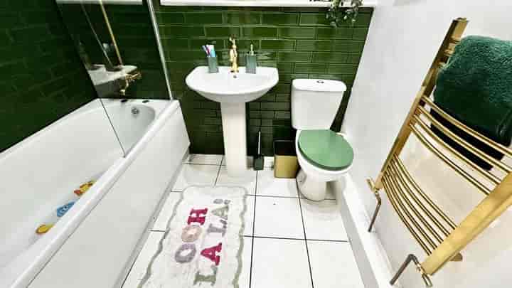 2 bedrooms house for sale in Colne, United Kingdom