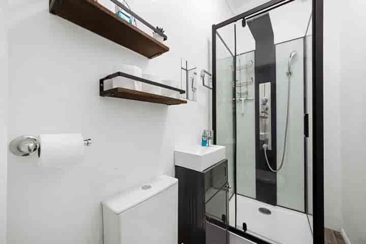 2 bedrooms apartment for sale in Thornton Heath, United Kingdom