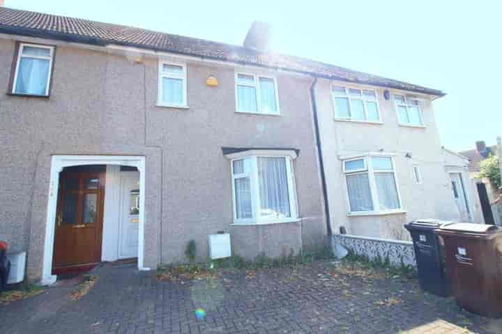 2 bedrooms house for sale in Dagenham, United Kingdom
