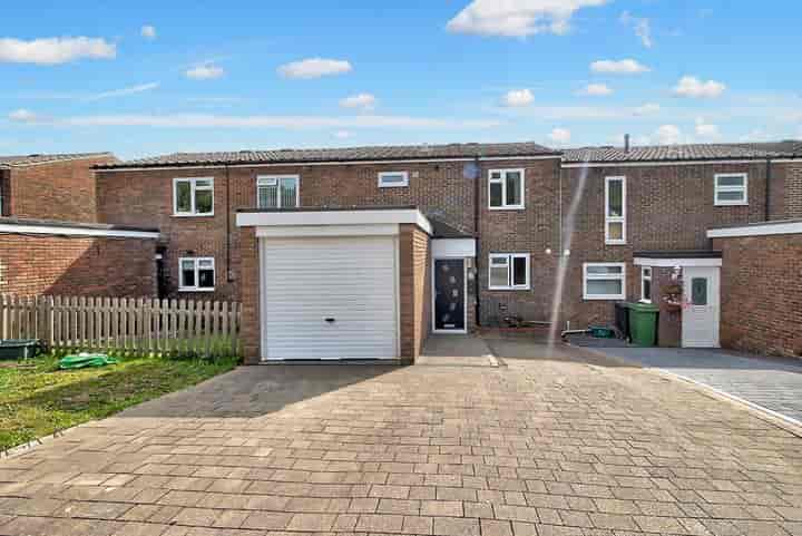 3 bedrooms house for sale in Basingstoke, United Kingdom