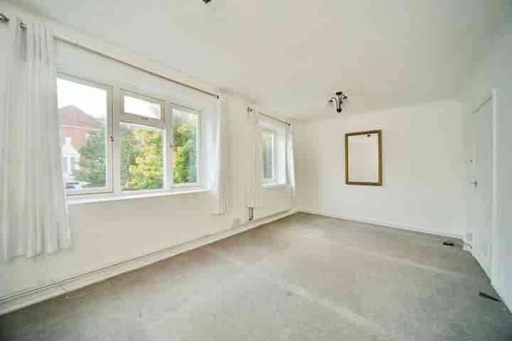 3 bedrooms apartment for sale in London, United Kingdom