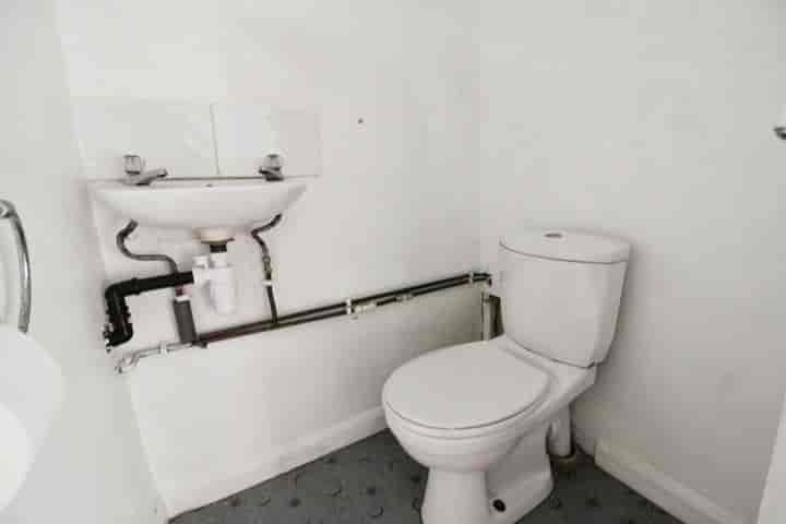 3 bedrooms house for sale in Dewsbury, United Kingdom