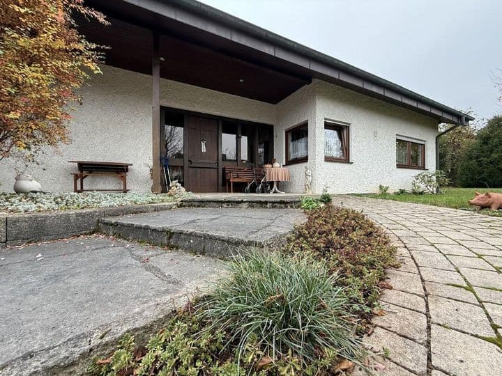 House for sale in Obersontheim                   - Baden-Wurttemberg, Germany