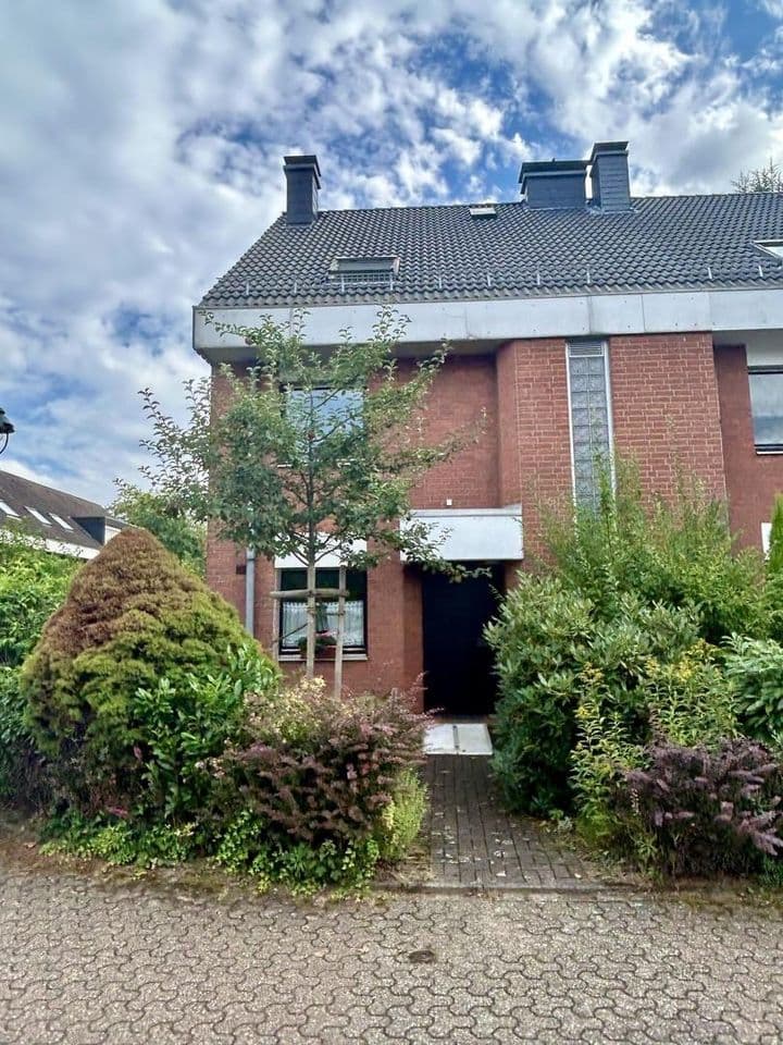 House for sale in Dusseldorf                   - Nordrhein-Westfalen, Germany