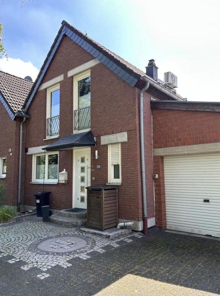 House for sale in Allee 228                   47249 Duisburg                   - Nordrhein-Westfalen, Germany