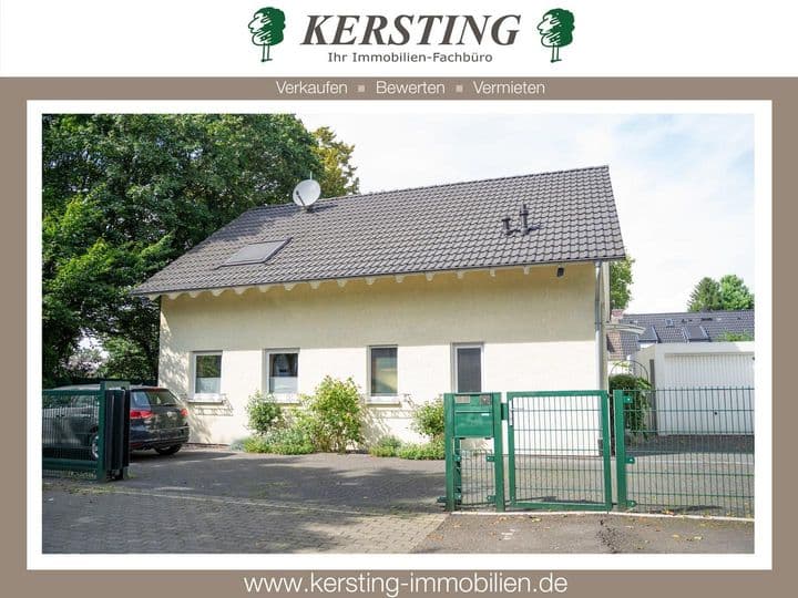 House for sale in Krefeld / Fischeln                   - Nordrhein-Westfalen, Germany