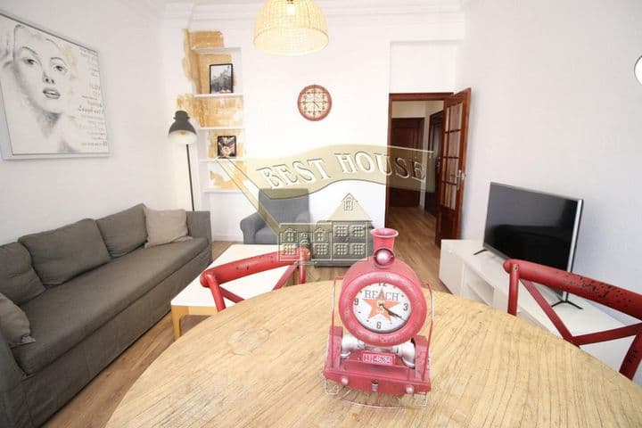 3 bedrooms apartment for rent in Gran Via, Spain