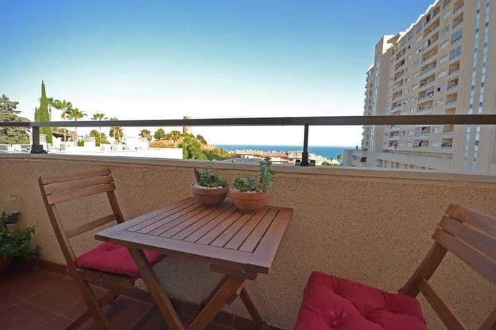 2 bedrooms apartment for rent in Torrequebrada, Spain