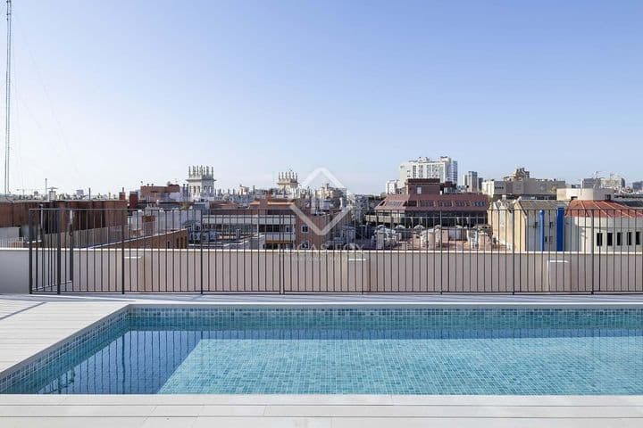 3 bedrooms apartment for rent in Barcelona, Spain