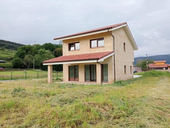 4 bedrooms house for sale in Santander county, Spain