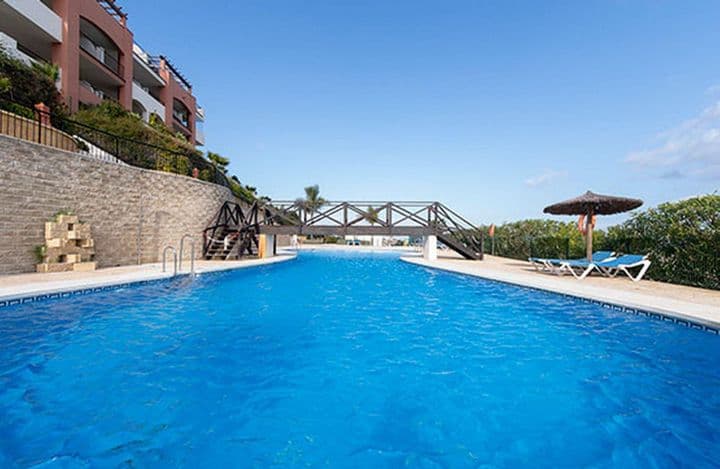 2 bedrooms apartment for sale in La Duquesa, Spain