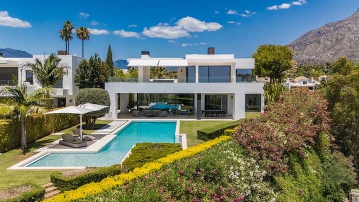 5 bedrooms house for sale in Marbella, Spain