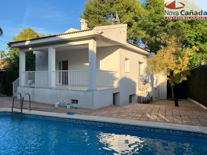 4 bedrooms house for rent in Paterna, Spain