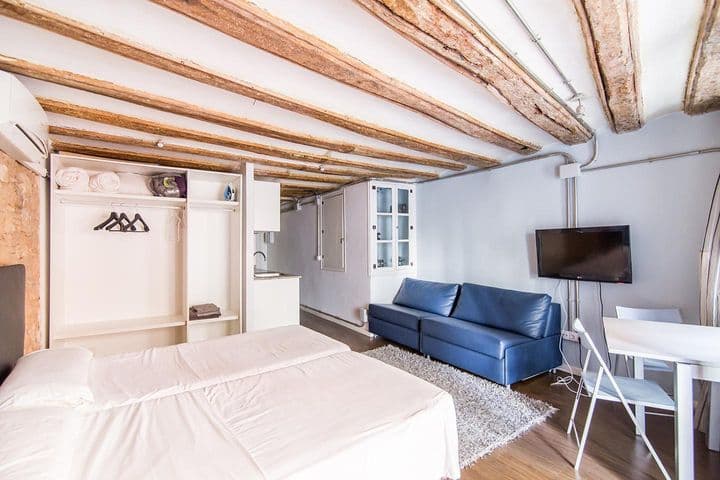 1 bedroom apartment for rent in Ciutat Vella, Spain