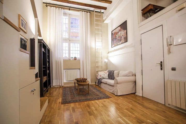 1 bedroom apartment for rent in Gotic, Spain