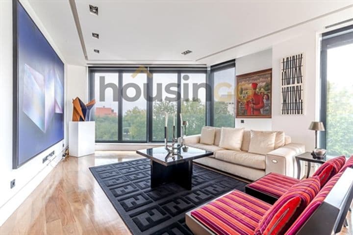 3 bedrooms apartment for sale in Madrid, Spain