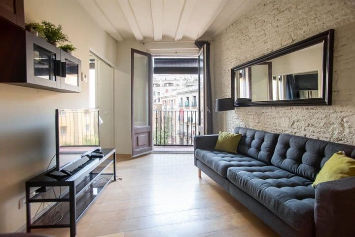 2 bedrooms apartment for rent in Gotic, Spain