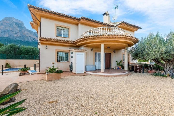 4 bedrooms house for sale in Marina Baja, Spain