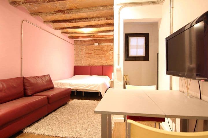 Apartment for rent in Ciutat Vella, Spain