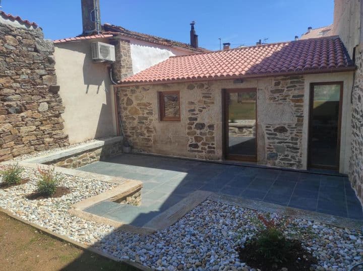 1 bedroom house for rent in Santiago de Compostela, Spain