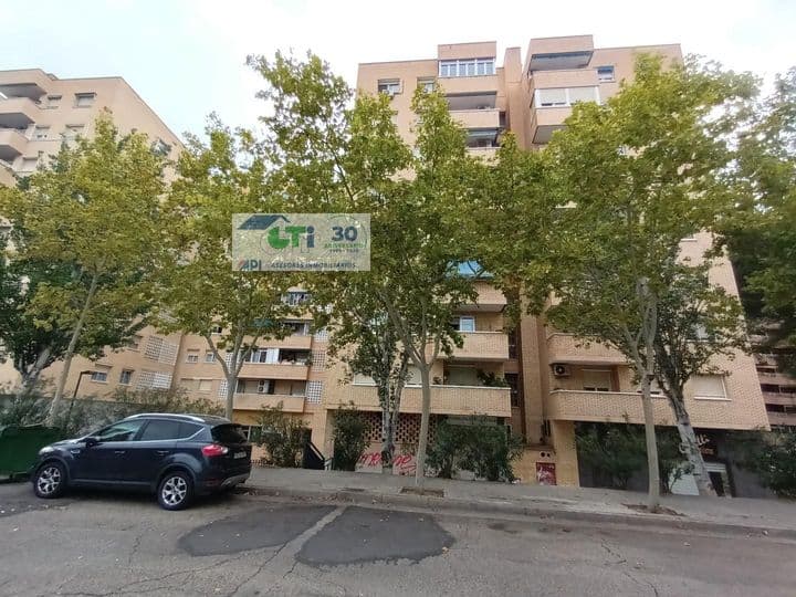 Apartment for sale in Zaragoza, Spain