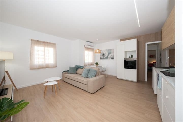 4 bedrooms apartment for sale in Barcelona, Spain