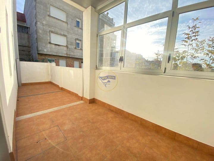 2 bedrooms apartment for rent in Vigo, Spain