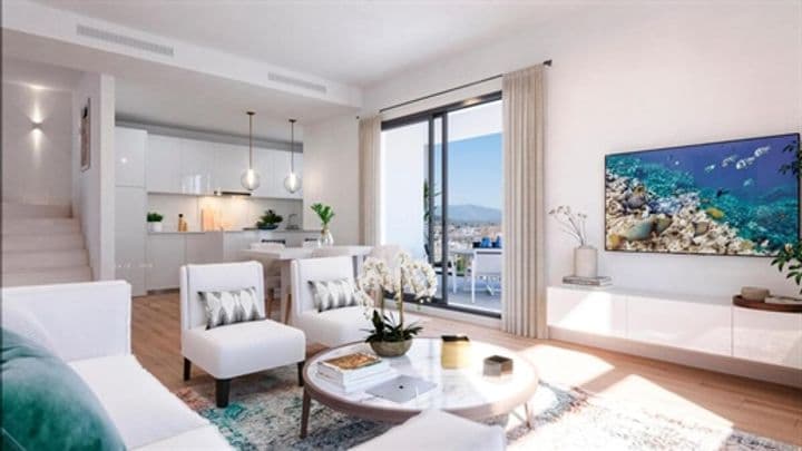 2 bedrooms apartment for sale in Estepona, Spain