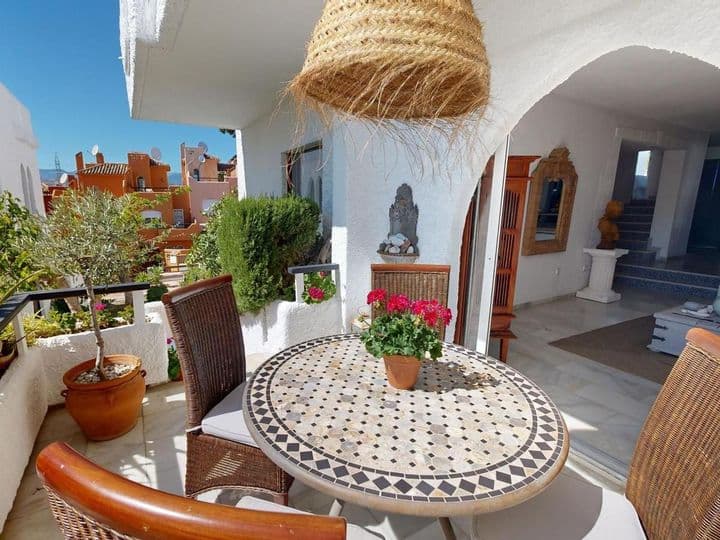 2 bedrooms house for sale in Nueva Andalucia, Spain