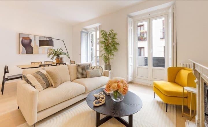 2 bedrooms apartment for sale in Barcelona, Spain