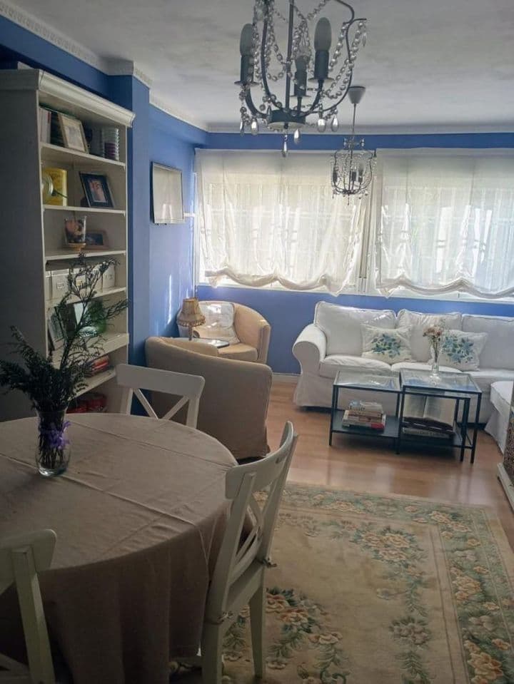 3 bedrooms apartment for sale in Parla, Spain