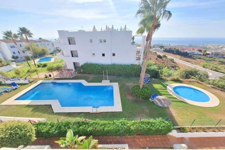 2 bedrooms house for sale in La Duquesa, Spain