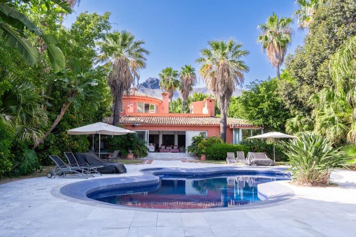 4 bedrooms house for sale in Marbella, Spain