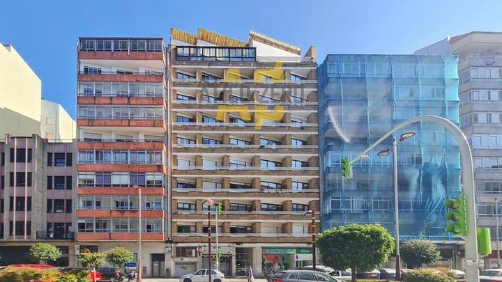 4 bedrooms apartment for rent in Vigo, Spain