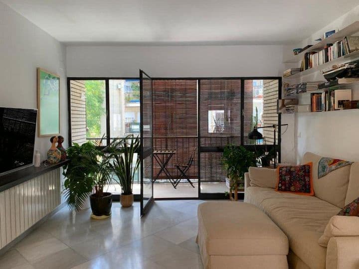 2 bedrooms apartment for rent in Seville, Spain