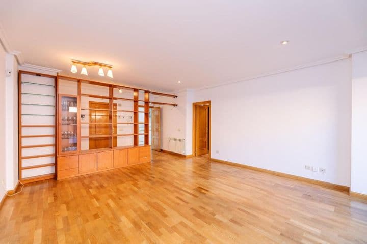 3 bedrooms apartment for rent in Boadilla del Monte, Spain