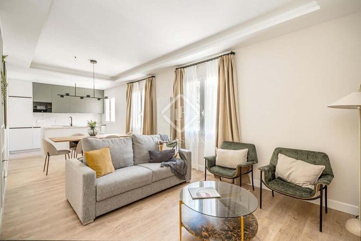 2 bedrooms apartment for sale in Madrid, Spain